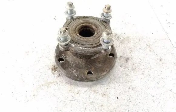 BMW X5 E53 Rear wheel hub