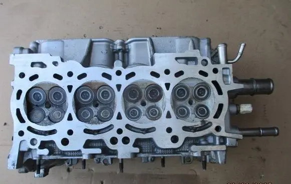 Toyota Auris 150 Engine head 2407517156