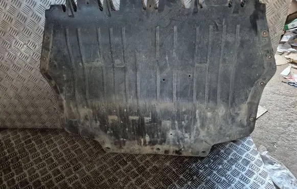 Seat Leon (1P) Engine splash shield/under tray 1K0825237AG