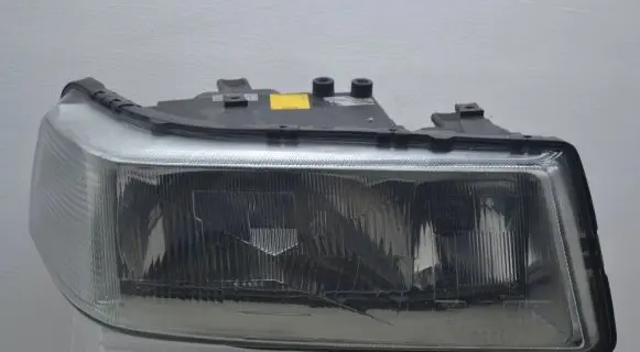 Audi V8 Headlight/headlamp 1305235130 0301079306