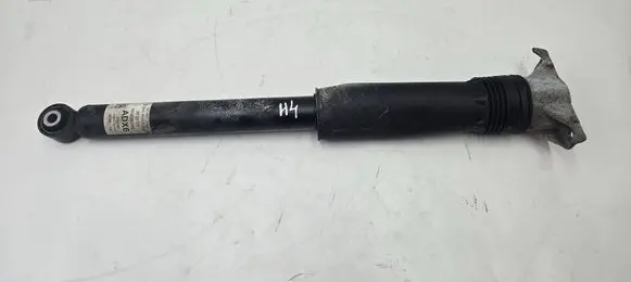 Vauxhall Astra K Rear shock absorber/damper 39131173