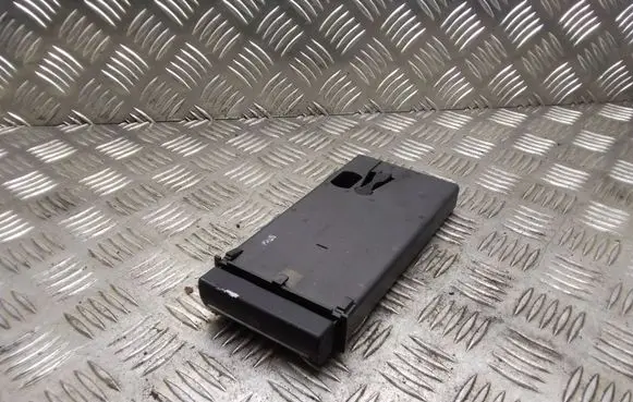 Audi A3 S3 8P Dashboard storage box/compartment 8P0941561D