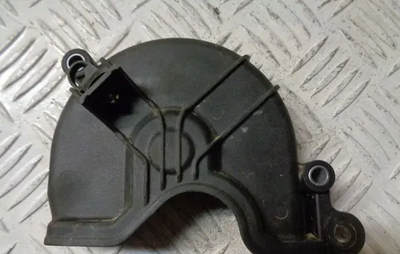 Volkswagen Golf Sportsvan Timing belt guard (cover) 04C109121E