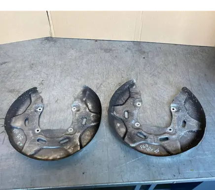 Mini Cooper Countryman F60 Rear brake disc plate dust cover 6799740