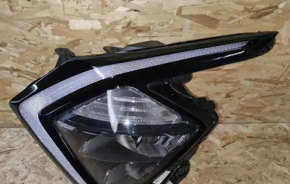 KIA Sportage Headlight/headlamp 92101R2000