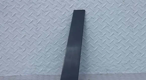 Nissan Qashqai J12 Front door trim (molding) 802D36UA1AJ12 802D36UA1A