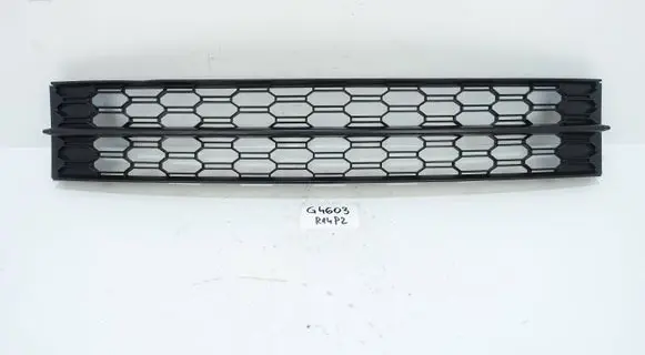 Skoda Octavia Mk3 (5E) Front bumper lower grill 5E0853677J