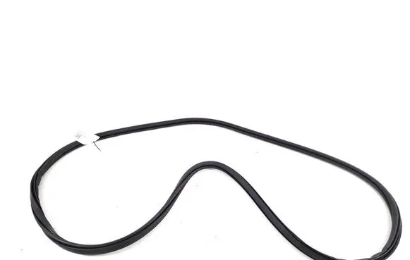 Volvo XC60 Front door rubber seal 31424344
