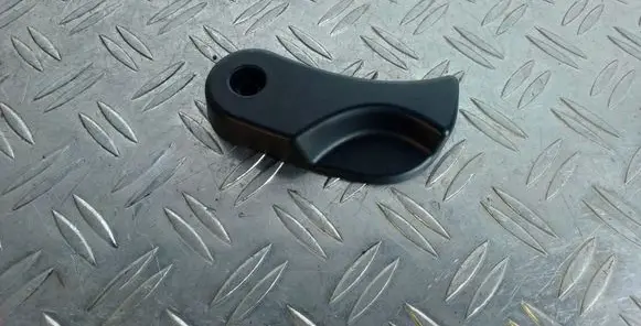 BMW 6 F06 Gran coupe Engine bonnet (hood) release handle 7067086