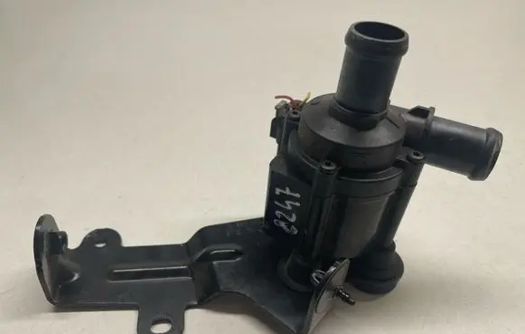 Audi Q7 4M Electric auxiliary coolant/water pump 06H121601M 4M0121409A