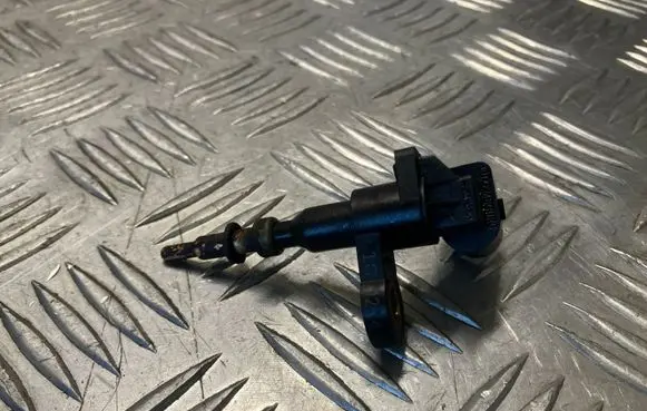 Volkswagen Golf VII Coolant temperature sensor 04E919501G