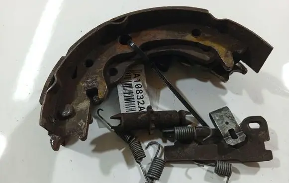 Honda FR-V Handbrake/parking brake pads 