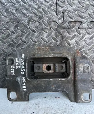 Volvo V50 Engine mount bracket 3M517M121