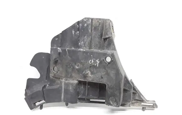 Volvo V70 Front bumper mounting bracket 31265344