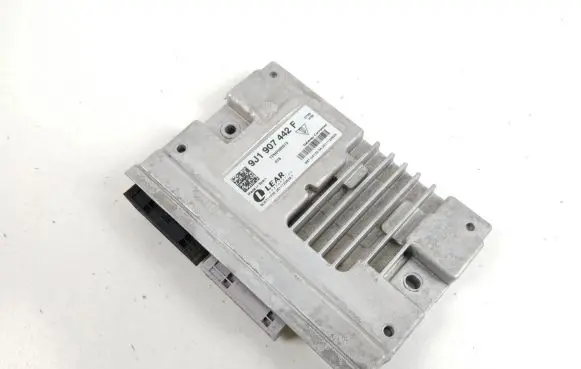 Porsche Taycan 9J1 Gateway control module 9J1907442F