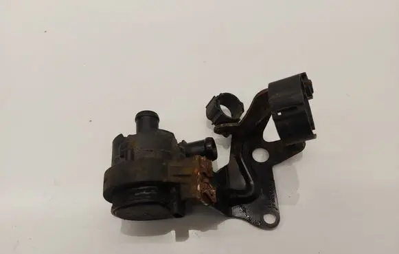 Volkswagen PASSAT B8 Electric auxiliary coolant/water pump 5Q0121599AL 5Q0121093CF