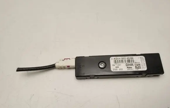 Mercedes-Benz C W204 Aerial antenna amplifier A2048204389