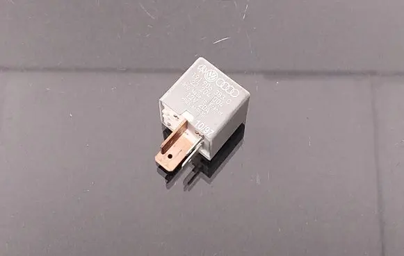 Volkswagen PASSAT B4 Other relay 191906383C