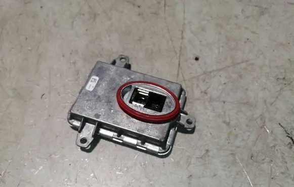 Opel Zafira C Headlight ballast module Xenon 130732931600 1307329316