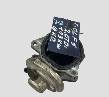 Volkswagen Golf V EGR valve 038129637D