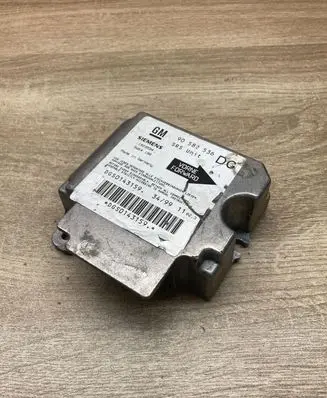 Opel Zafira A Airbag control unit/module 90582536 5WK4190