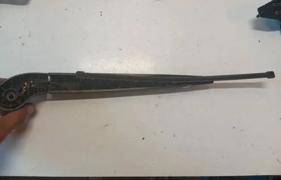 Volvo V70 Rear wiper blade arm 30663892