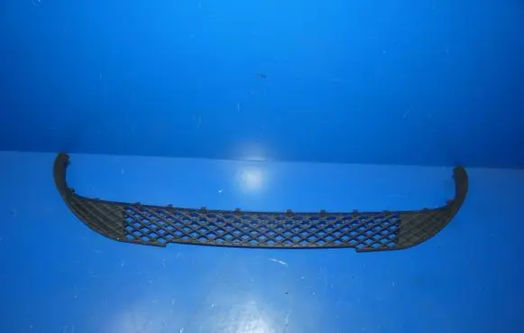 Mercedes-Benz A W176 Front bumper lower grill A1768850022 11279981