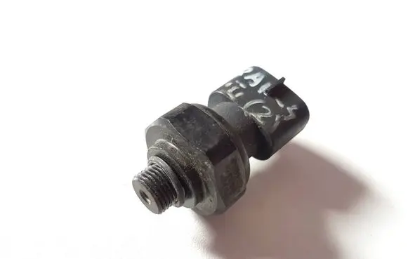 Air conditioning (A/C) pressure sensor