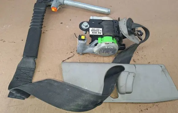KIA Soul Front seatbelt 888202K250 A5WWW