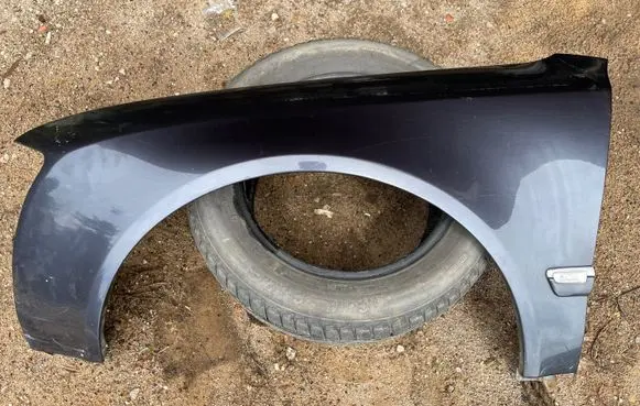 Audi A8 S8 D3 4E Fender