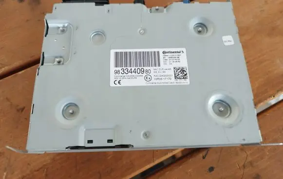 Citroen C5 Aircross Radio/CD/DVD/GPS head unit 9833440980