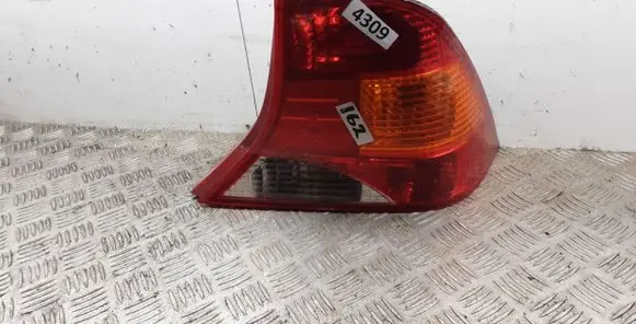 Ford Focus Rear/tail lights M5113404B