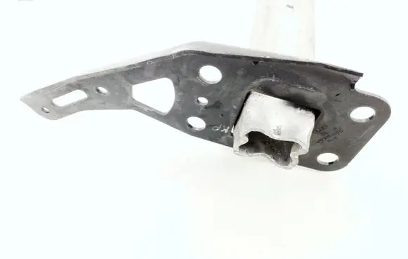 Audi A6 S6 C6 4F Radiator support slam panel bracket 4F0805499B 4F08071331