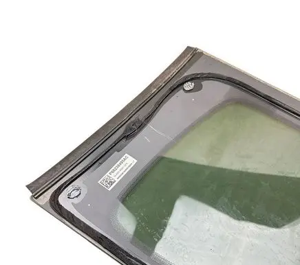 Chrysler Pacifica Rear side window P68238495AC
