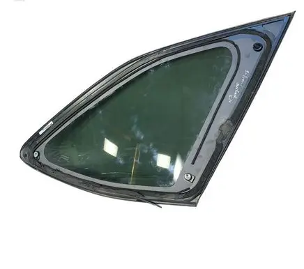 Subaru Outback (BS) Rear side window 100723191282