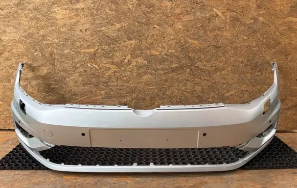 Volkswagen Golf VII Front bumper 5G0807221FL
