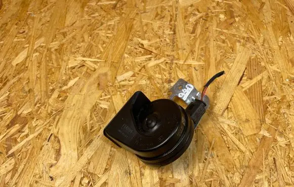 BMW 3 G20 G21 Horn signal 7492206