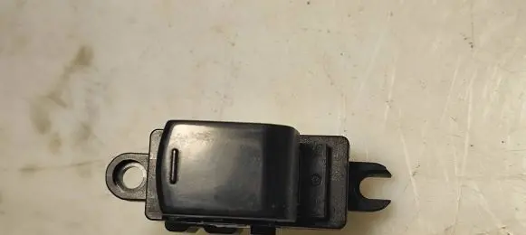 Nissan Qashqai Electric window control switch 25411JD000