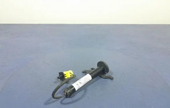 BMW M4 F82 F83 Engine bonnet/hood hinges 7450943