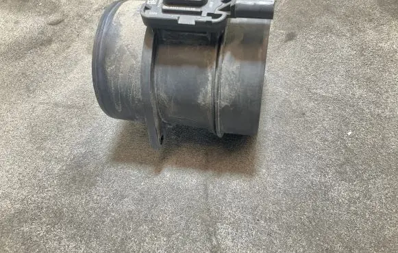 Mercedes-Benz Sprinter W906 Mass air flow meter A6450900048 M0042