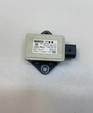 Audi A4 S4 B8 8K ESP acceleration yaw rate sensor 8K0907637C