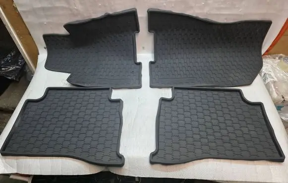 KIA Sportage Car floor mat set F1131ADE00 KSP001 L591