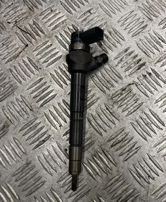 Volkswagen Golf VII Fuel injector 04L130277A BTC