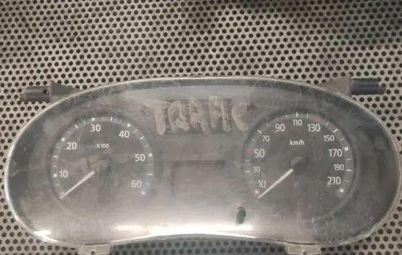 Renault Trafic II (X83) Speedometer (instrument cluster) P8200283194