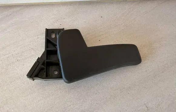 Volkswagen Jetta VI Engine bonnet (hood) release handle 6R1823633 5C1823533