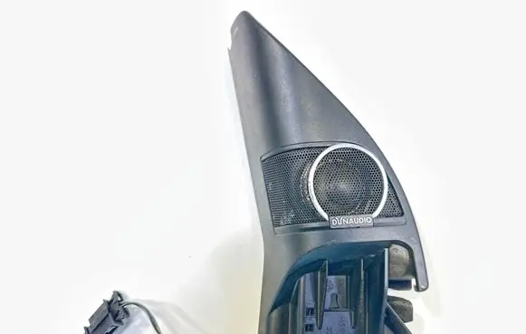 Front door high frequency speaker