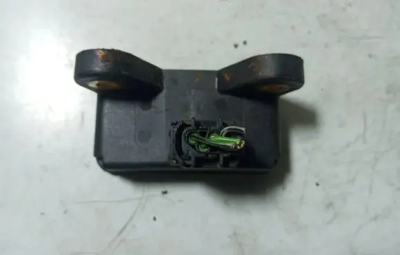Opel Zafira B ESP acceleration yaw rate sensor 13257072