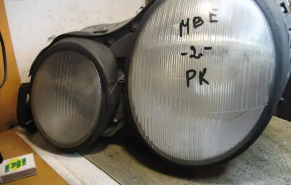 Mercedes-Benz E W210 Headlight/headlamp