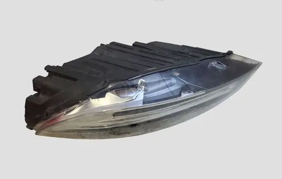 Volvo V40 Headlight/headlamp 31677020 107200142874