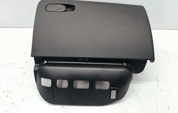 Volvo XC40 Glove box 31442718